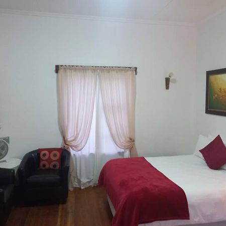 Villelodge Accommodation 뤼데리츠 외부 사진